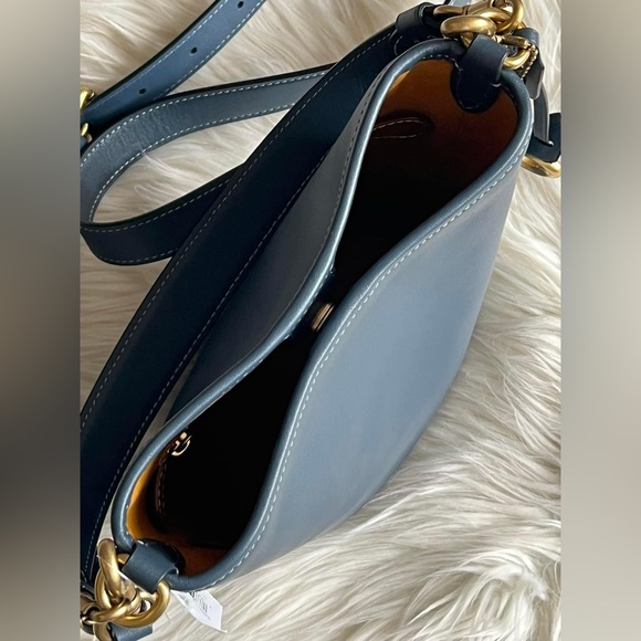 CJ827 - Coach Dakota Bucket Bag 16 - Picture 6 of 13